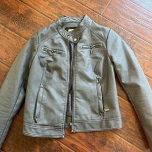 Jou Jou Woman’s grey leather jacket